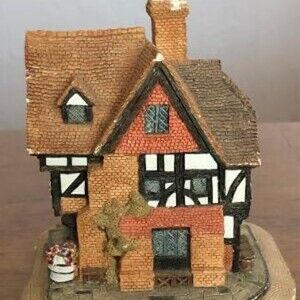 Lilliput Lane Swan Inn Vintage